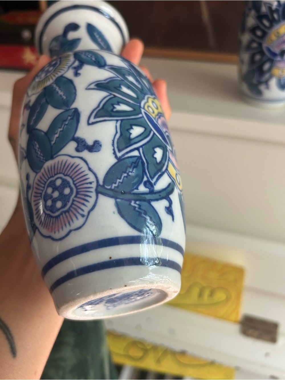 Pair Blue White Floral Ceramic Bud Vases Teal Pink Yellow Chinoiserie Decor - Picture 3 of 16